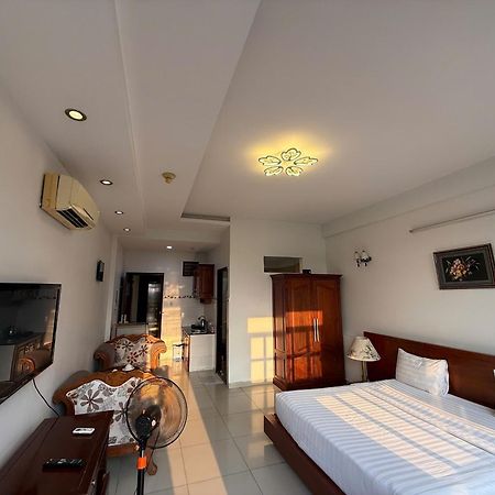 Hoa Phat Hotel & Apartment Thành Pho Ho Chí Minh Esterno foto