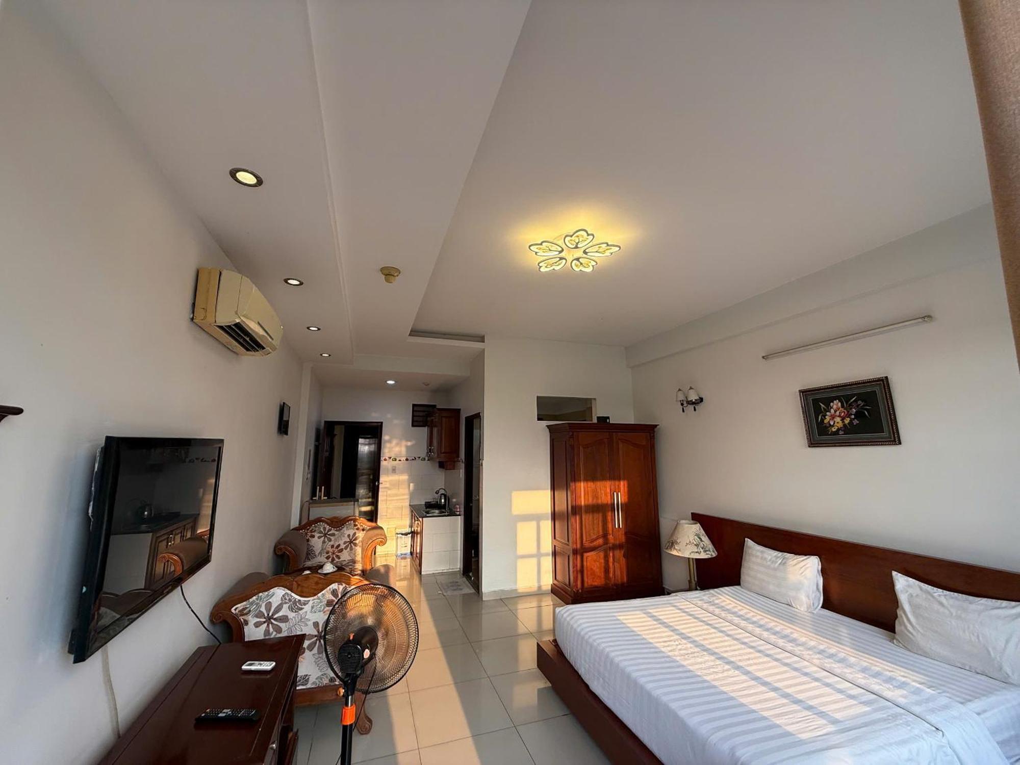 Hoa Phat Hotel & Apartment Thành Pho Ho Chí Minh Esterno foto