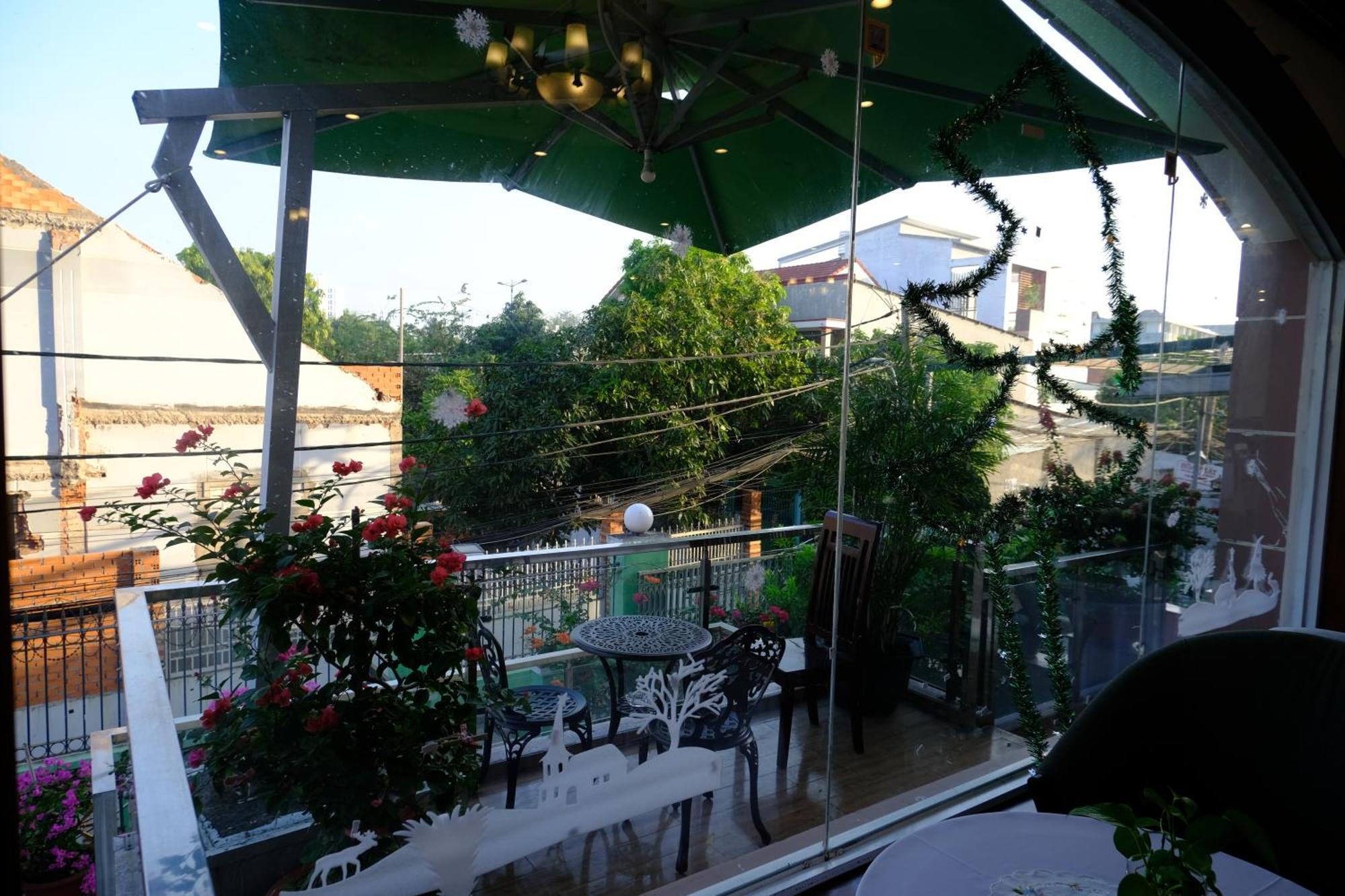 Hoa Phat Hotel & Apartment Thành Pho Ho Chí Minh Esterno foto