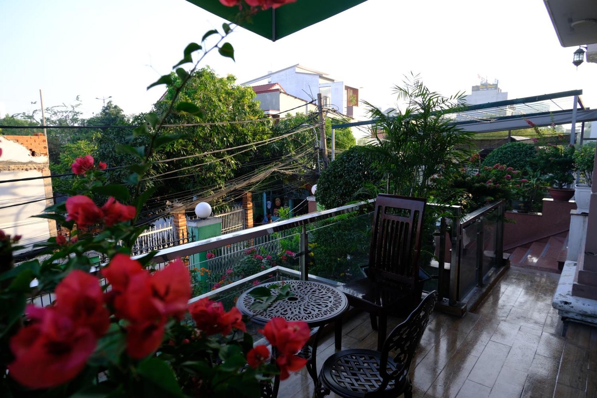 Hoa Phat Hotel & Apartment Thành Pho Ho Chí Minh Esterno foto
