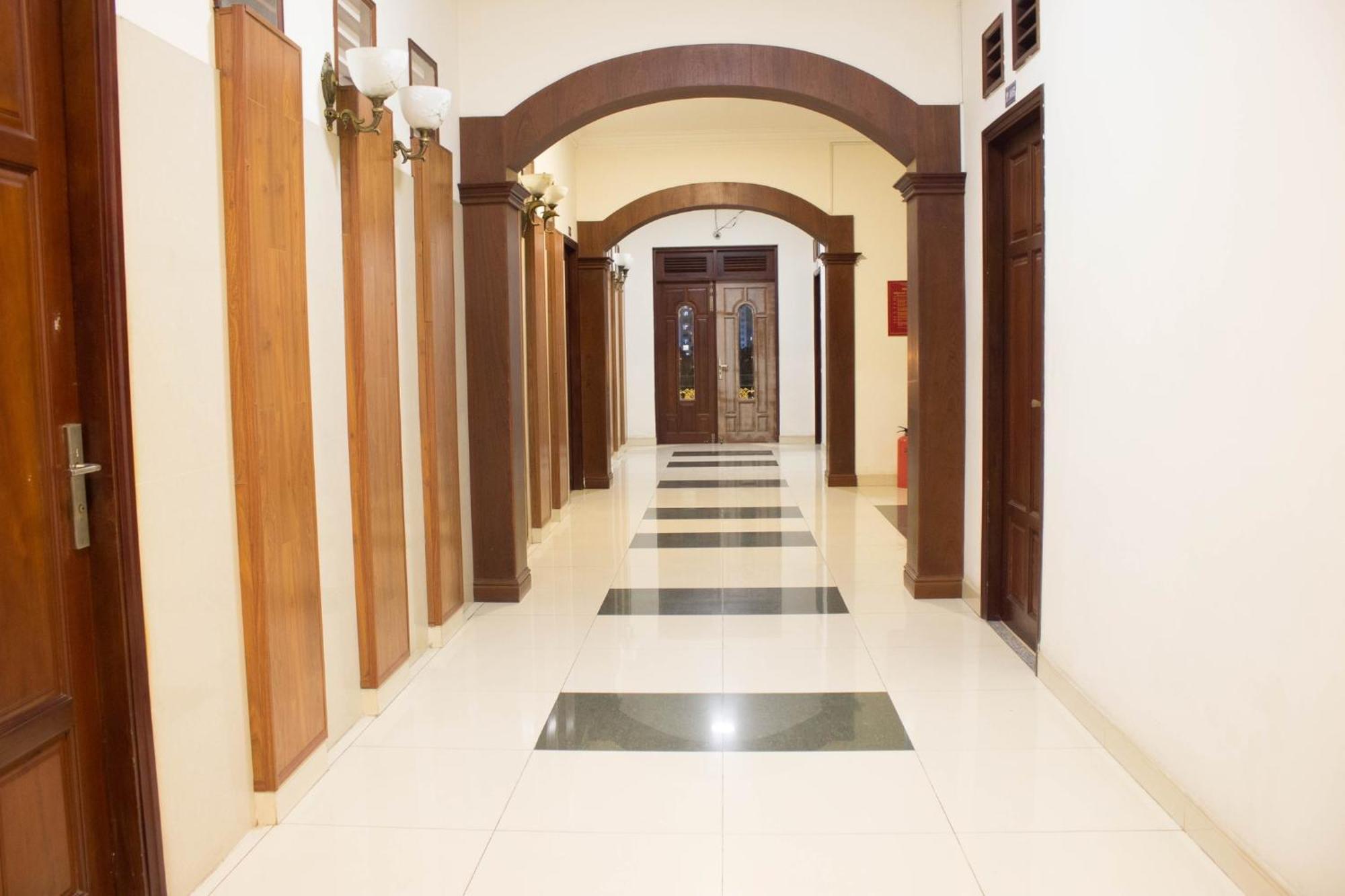 Hoa Phat Hotel & Apartment Thành Pho Ho Chí Minh Esterno foto