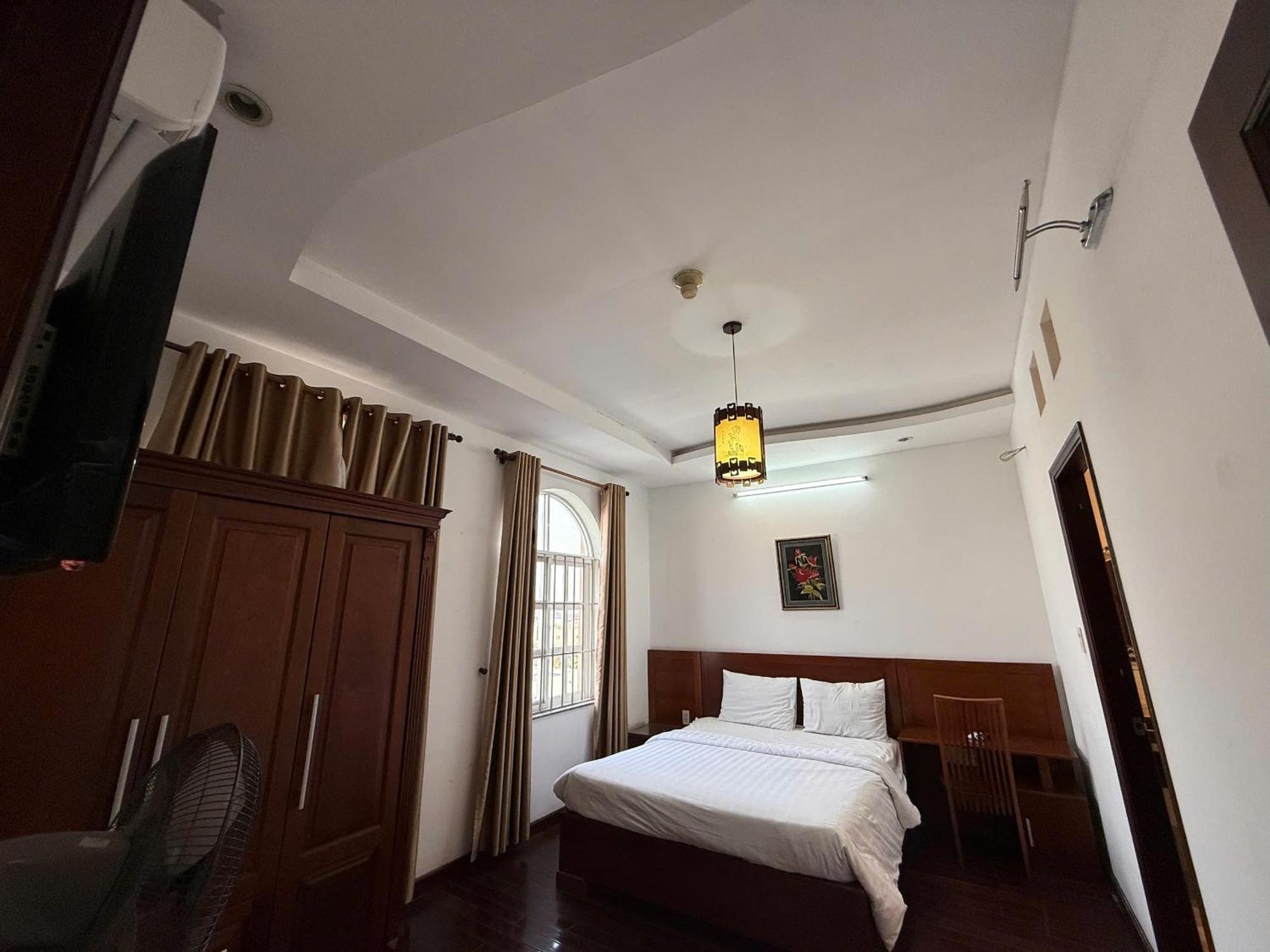 Hoa Phat Hotel & Apartment Thành Pho Ho Chí Minh Esterno foto