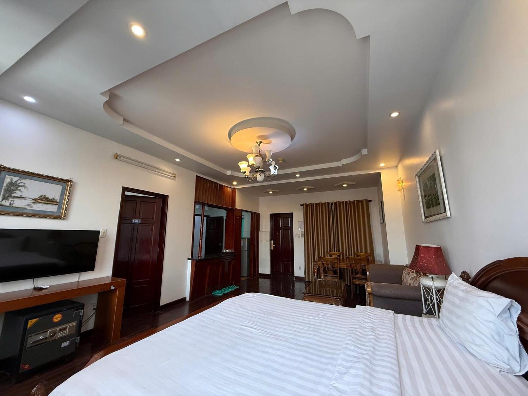 Hoa Phat Hotel & Apartment Thành Pho Ho Chí Minh Esterno foto
