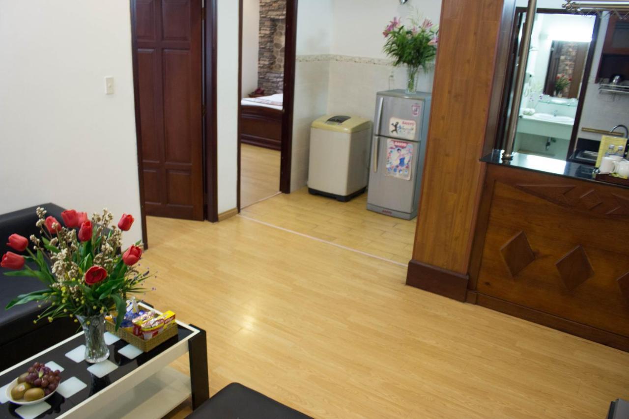 Hoa Phat Hotel & Apartment Thành Pho Ho Chí Minh Esterno foto