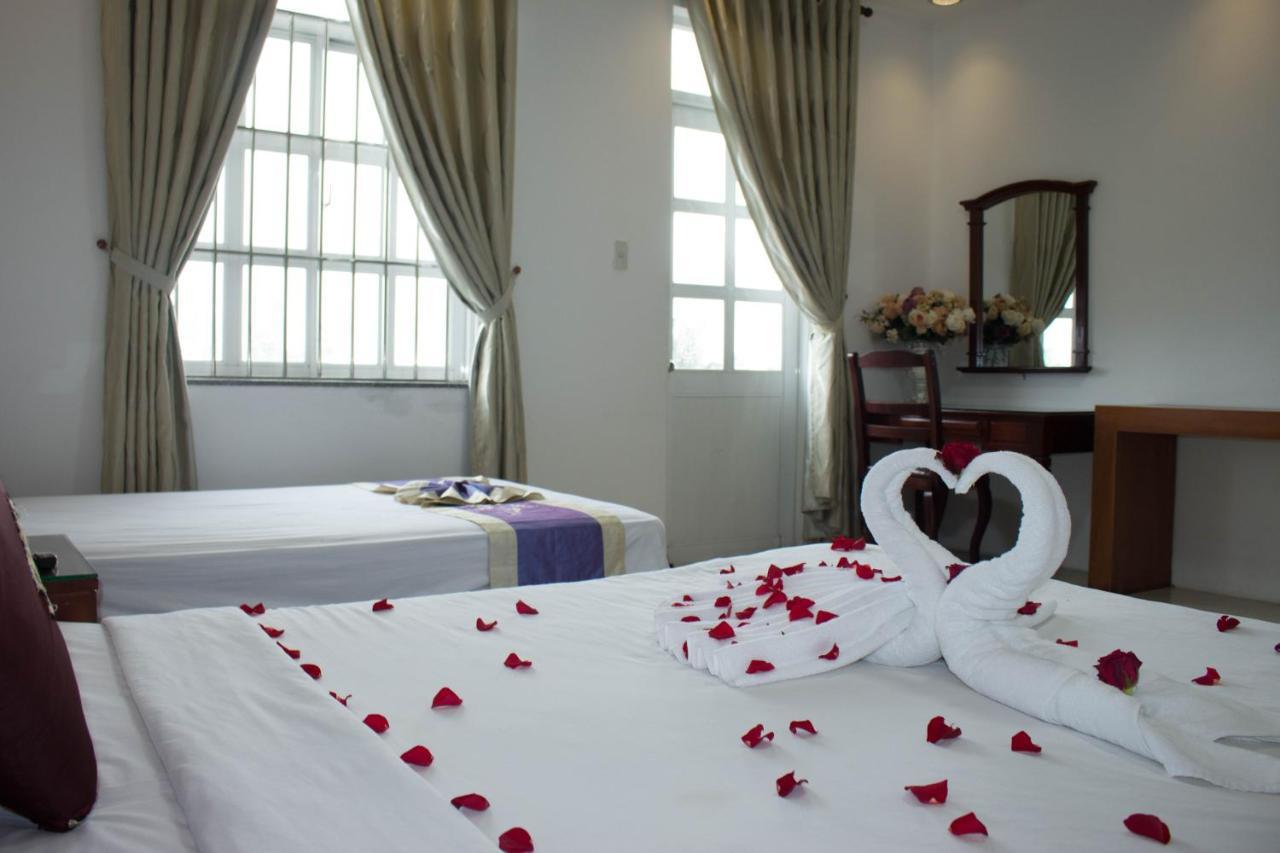 Hoa Phat Hotel & Apartment Thành Pho Ho Chí Minh Esterno foto