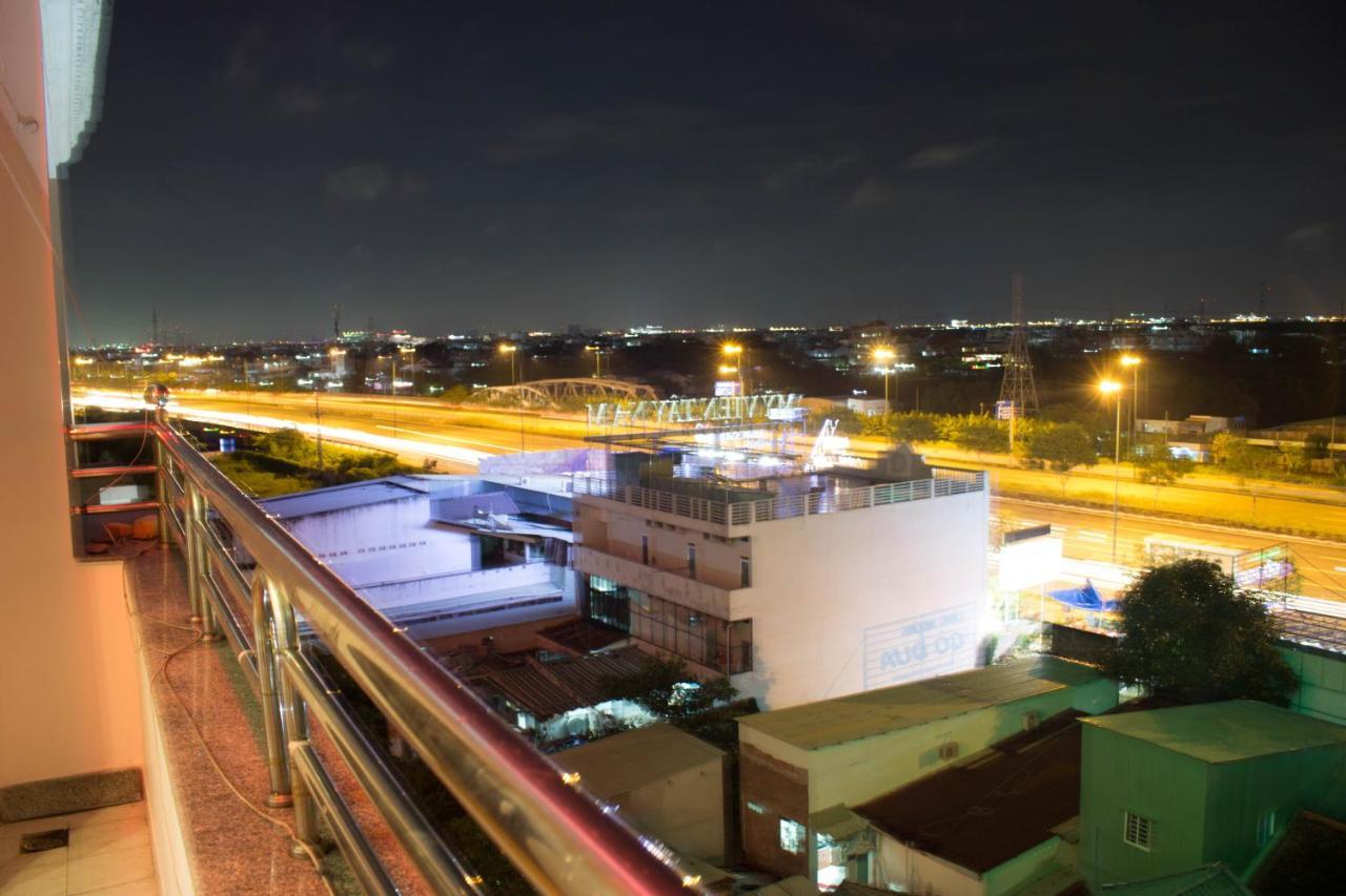 Hoa Phat Hotel & Apartment Thành Pho Ho Chí Minh Esterno foto